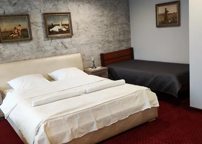 Goscinne Πανσιόν