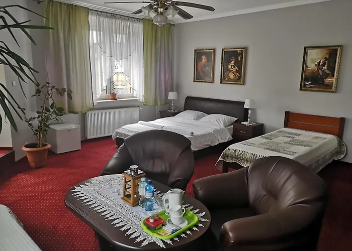 Πανσιόν Goscinne 4*